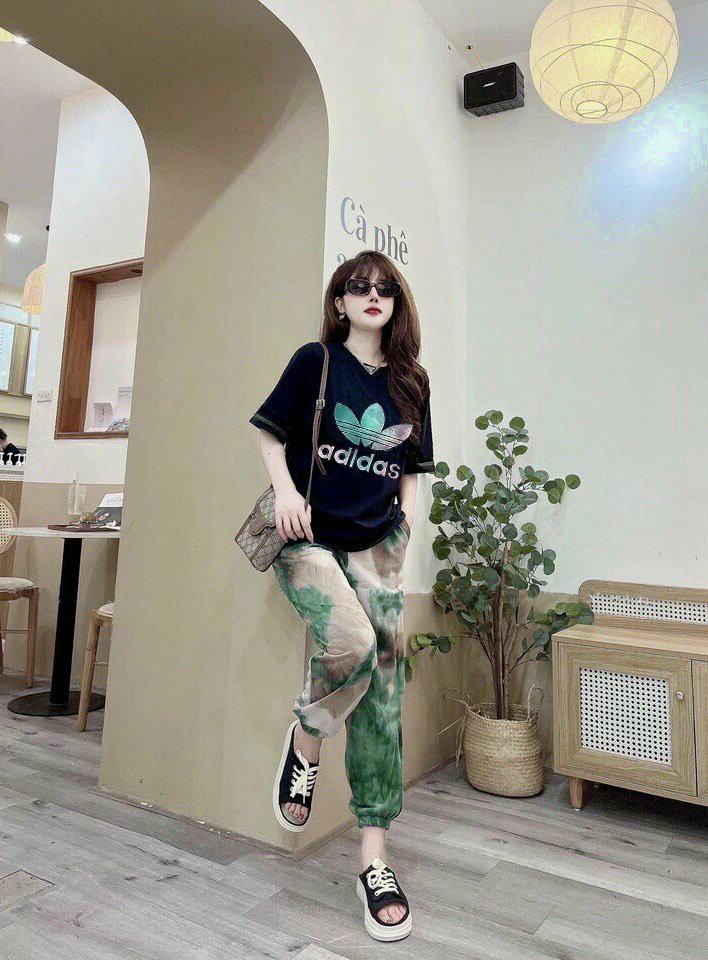 BỘ THỜI TRANG FOM RỘNG PHỐI HỌA TIẾT ADIDAS THÊU - BTN426